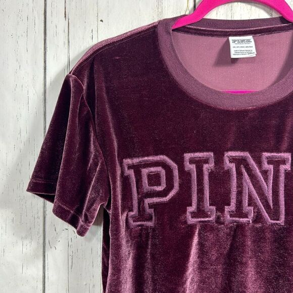 Pink Victorias Secret Velvet Y2K Cropped Short Sleeve Spell Out Burgundy Top - Picture 2 of 13